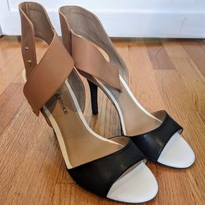 Audrey Brooke Heels. Size 9.5.